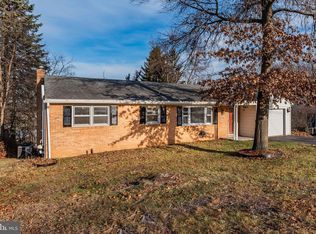 7240 Chambers Hill Rd, Harrisburg, PA 17111