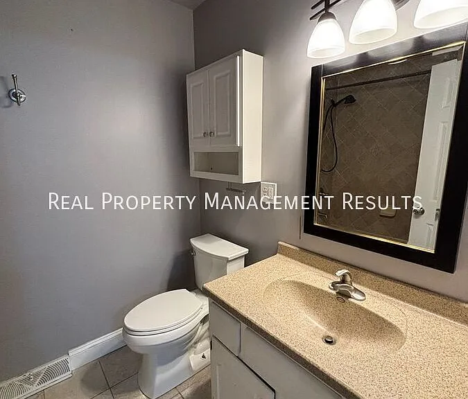 1762 Spring Ct — Photo 11