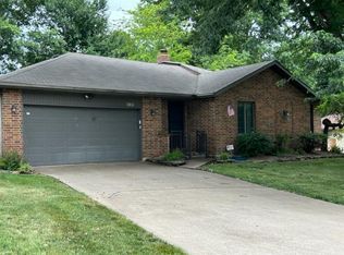 3821 S Crystal Pl, Springfield, MO 65807