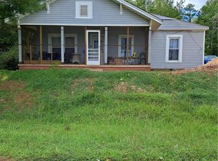 2847 Hacketts Lake Rd, Greensboro, NC 27406