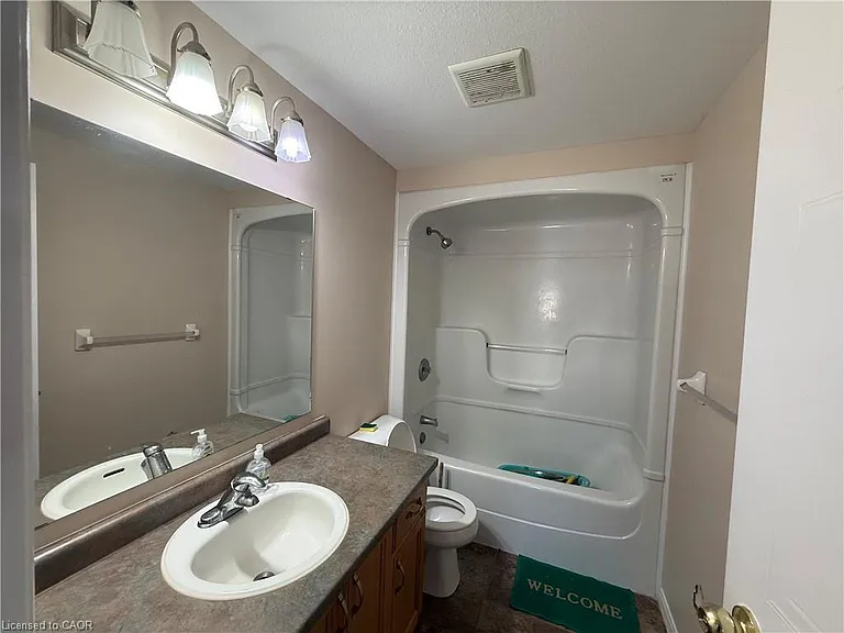 11 Hackberry St #1 — Photo 17