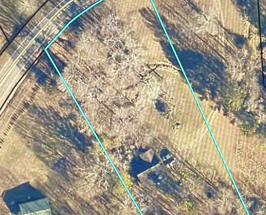 2nd image of 1930 Cooper Rd