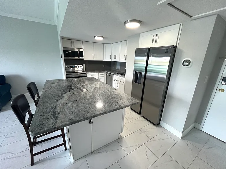 880 Mandalay Ave #N502 — Photo 16