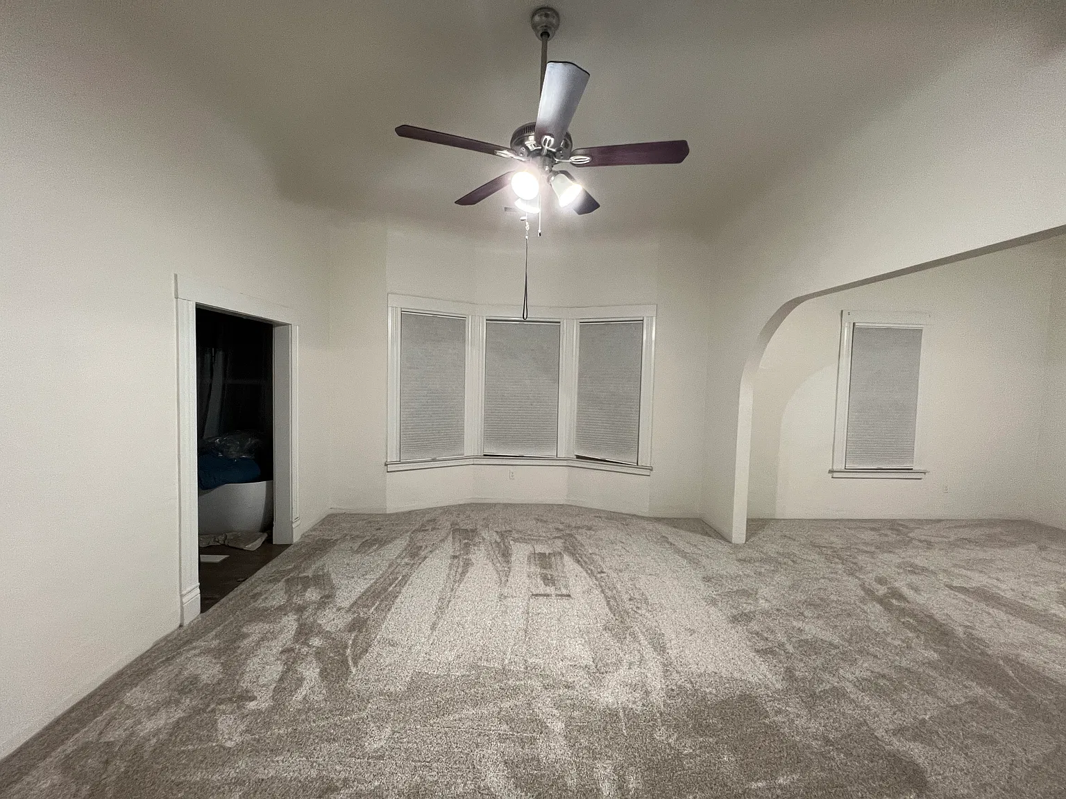 2 bed, 1100 sqft, $1,565 — Photo 1