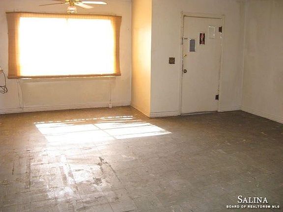 4th image of 343 S Ohio St