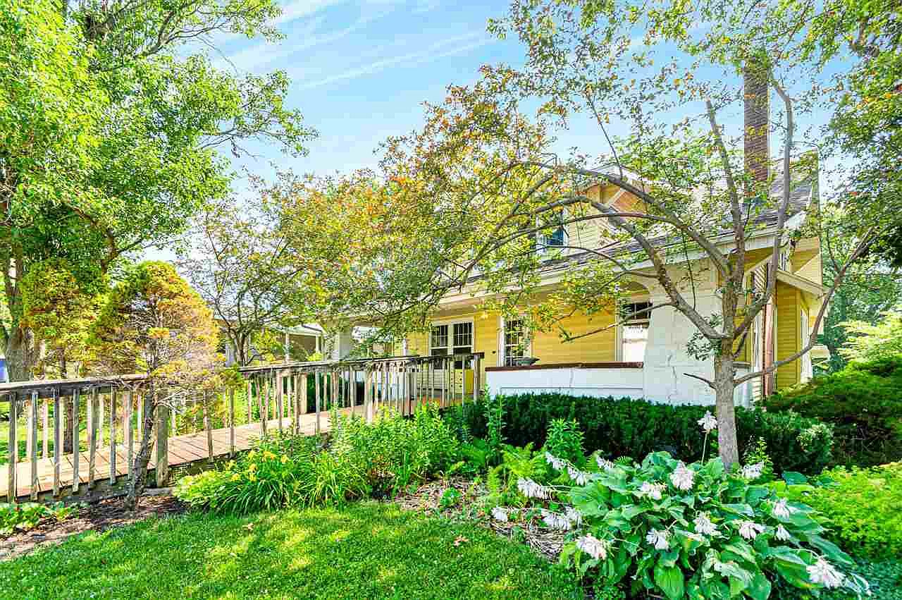 303 N 6th St, West Branch, IA 52358 MLS 202303699 Zillow