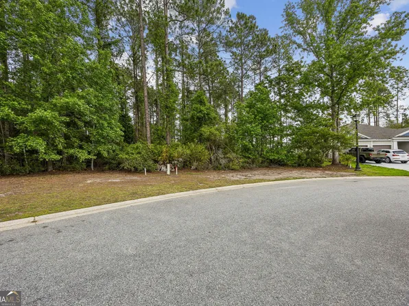 107 Bluebird Ct, Saint Marys, GA 31558