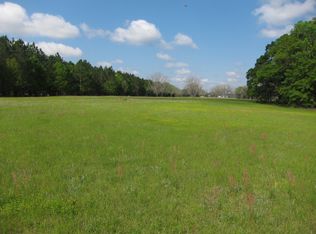 995 Strickland Rd, Marianna, FL 32448