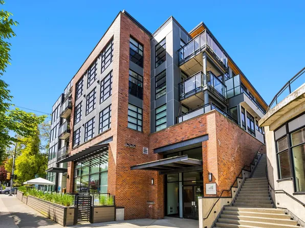 95 Moody St #516, Pt Moody, BC V3H 0H2