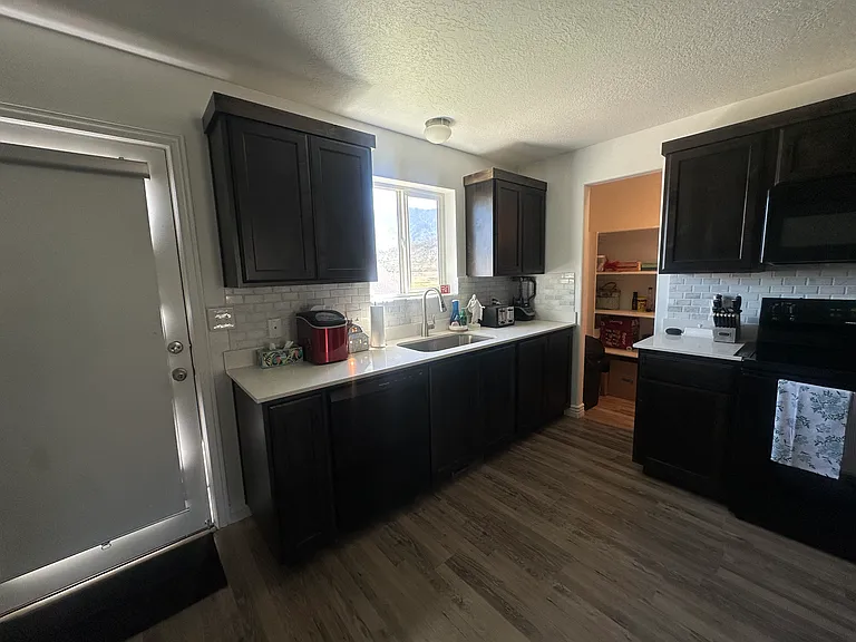 1771 S Longview Rd — Photo 14