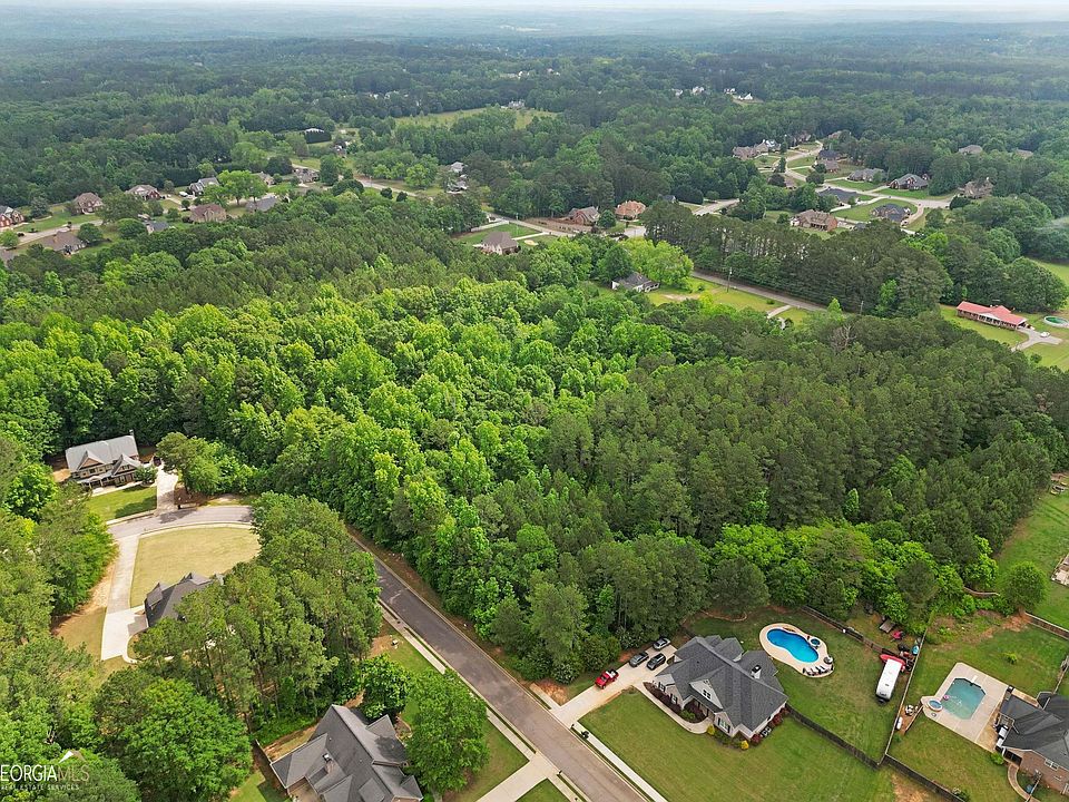 1st image of 124 Cambridge Woods Dr
