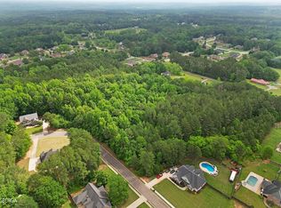 124 Cambridge Woods Dr, McDonough, GA 30252