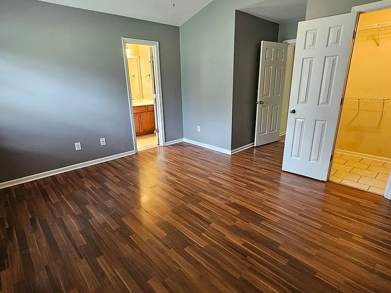 307 Big Tree Ln — Photo 9