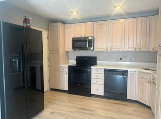 222 Winthrop Shore Dr APT 7, Winthrop, MA 02152