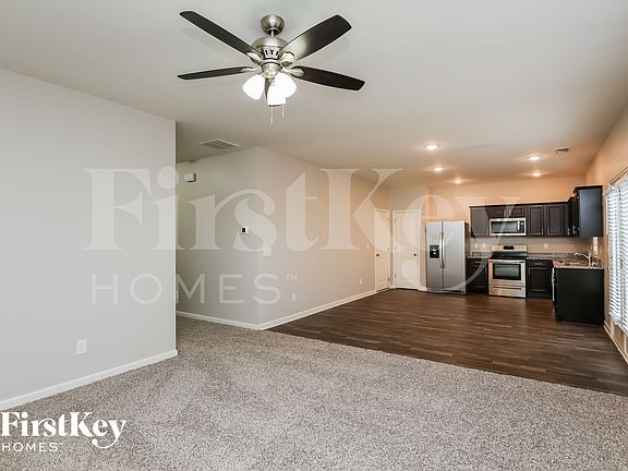 3rd image of 364 Alexander Ln