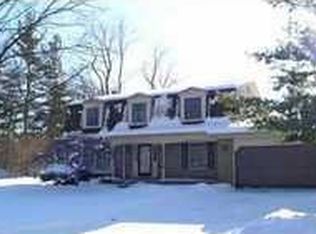 2456 Adare Rd, Ann Arbor, MI 48104