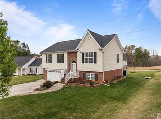 3855 Eagleston Ct, High Point, NC 27265