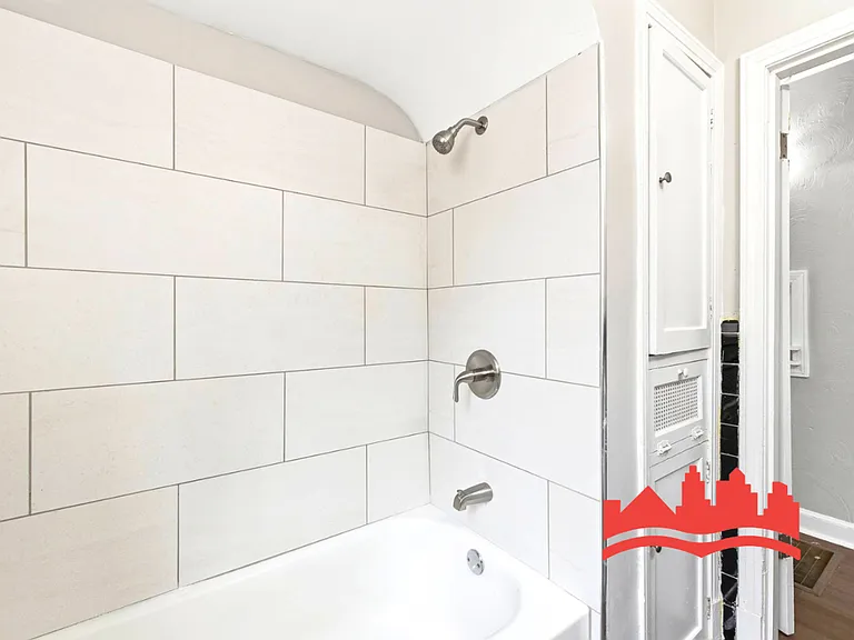 755 E McKellar Ave — Photo 22