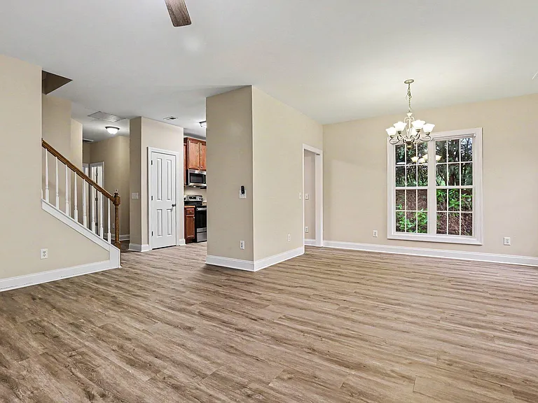 306 Sugar Maple Ave — Photo 2