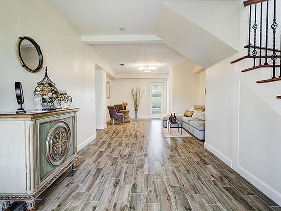 3rd image of 2042 Bayou Grande Blvd NE