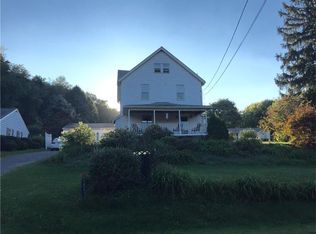 4310 Hollow Rd, New Castle, PA 16101