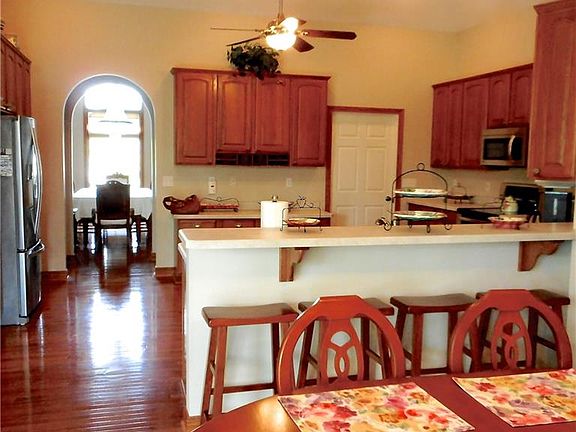 5th image of 6561 Wooded View Dr