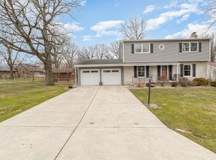 8620 Dewey St, Crown Point, IN 46307