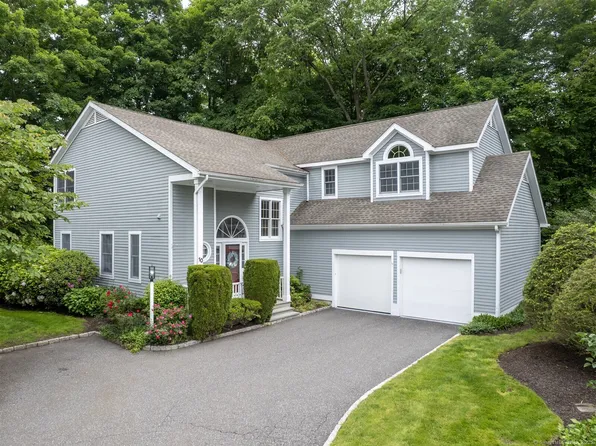 10 Wilton Hills #10, Wilton, CT 06897