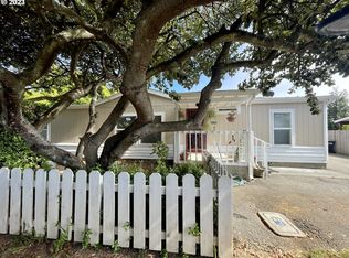 97813 Crestline Loop, Brookings, OR 97415