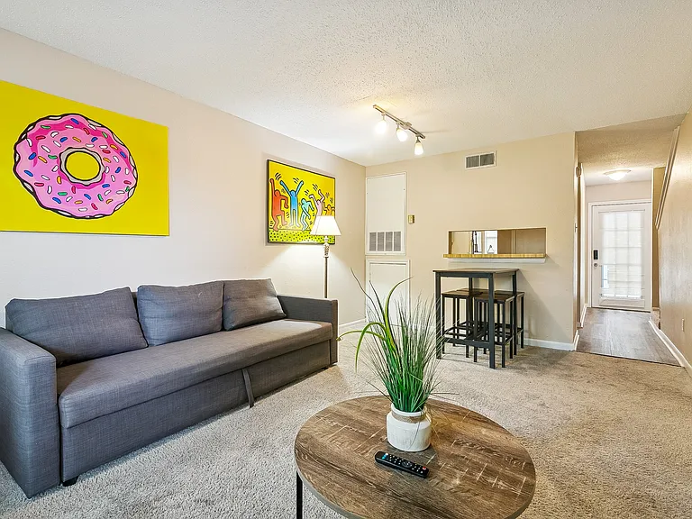 4308 Belvedere St #205 — Photo 9