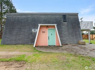 101 N Oar Loop NW, Ocean Shores, WA
