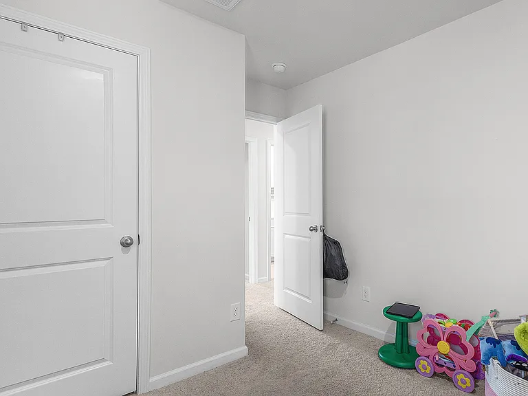 6 Coby Ln — Photo 36