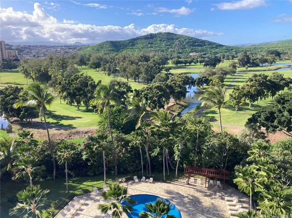 5333 Likini St APT 902, Honolulu, HI 96818