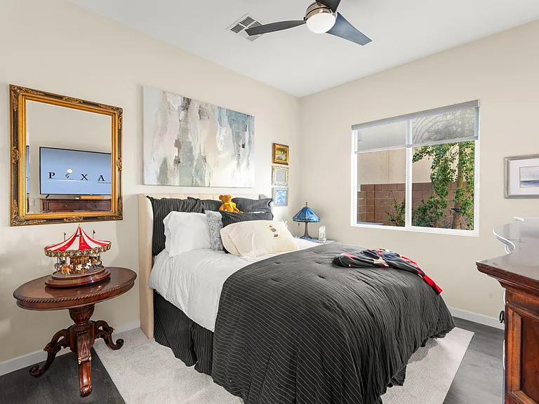 55 Vista Outlook St — Photo 34