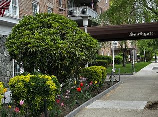 149-30 88th St #3D, Jamaica, NY 11414