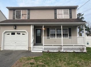 46 Stocker St, Springfield, MA 01129