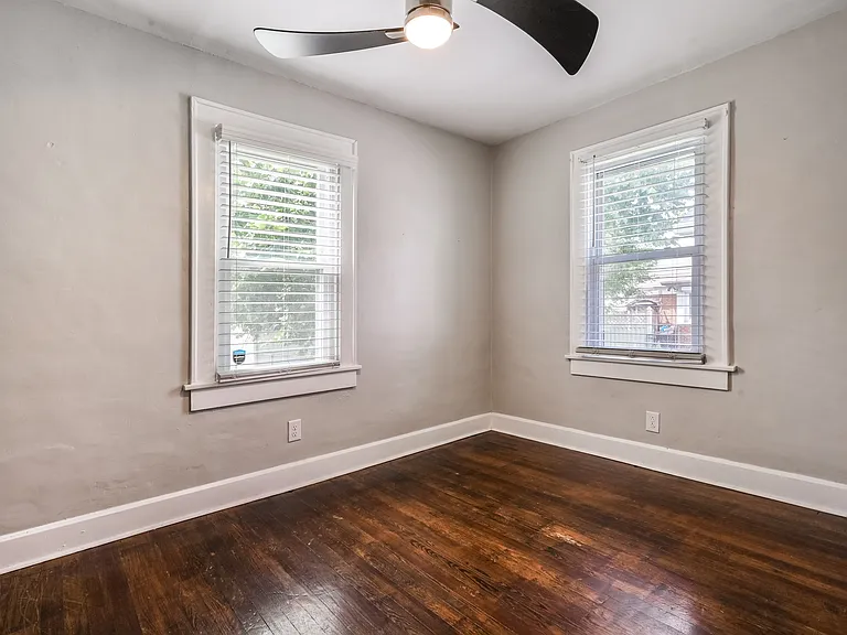 957 E Yoke St — Photo 22