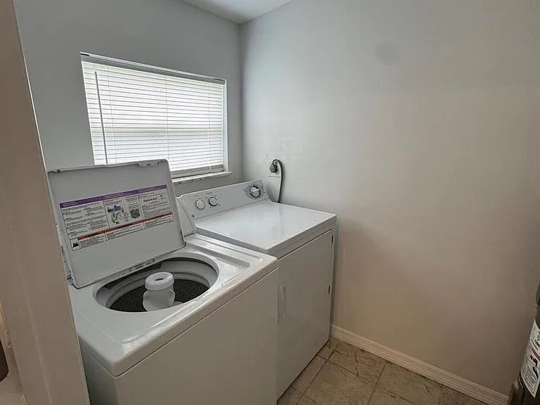 5010 Killarney Ave — Photo 7