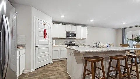 2nd image of 935 Indian Woman Rd