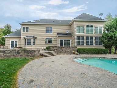 37 Crownview Ct, Sparta, NJ 07871 | Zillow