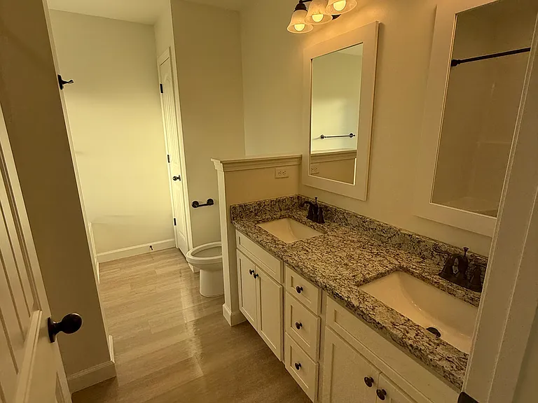 2213 Davenport Ct — Photo 12