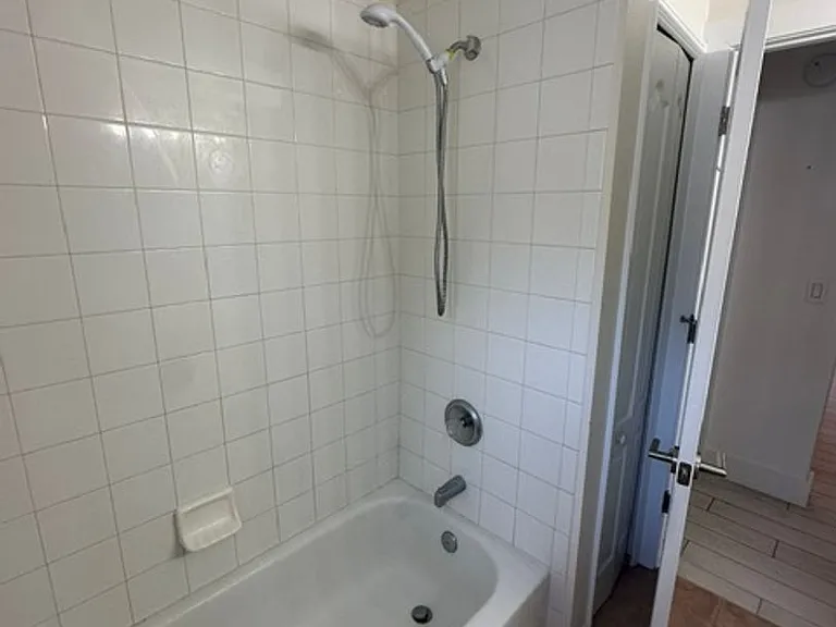 105 Oceans Edge Dr — Photo 18