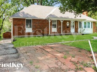 13024 Pennycross Rd, Lenexa, KS 66215