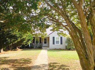 3974 Upper Lake Rd, Thomasville, NC 27360