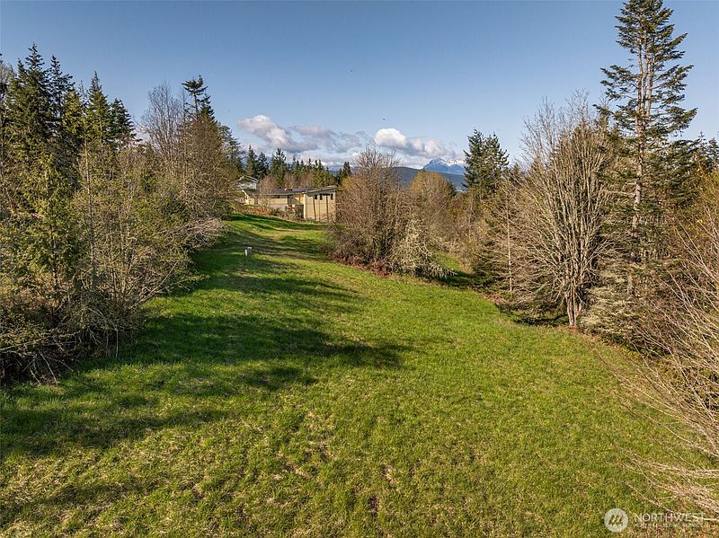 5th image of 999 Ravens Ridge Road