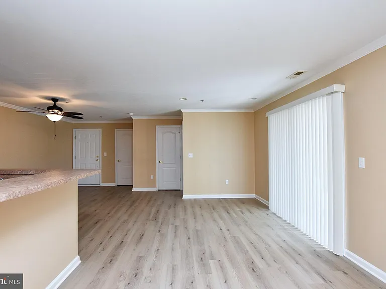 342 Nicholas Dr — Photo 9