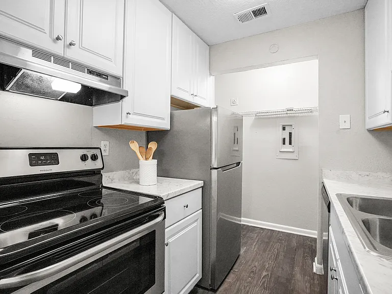 4502 Gaston Ave #319 — Photo 10