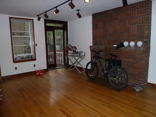 Rented by City Stop Realty | media 60