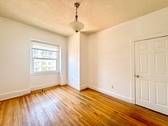 3rd image of 840 Van Ness Ave APT 401