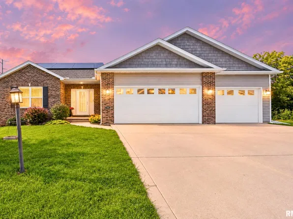 7007 N Water Oak Dr, Edwards, IL 61528